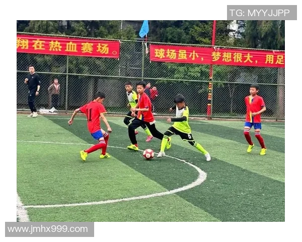 洛阳市校园足球明星展现青春风采助力足球梦想的成长之路