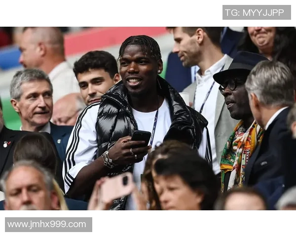 自卑黑人足球明星的奋斗历程与自我救赎之路